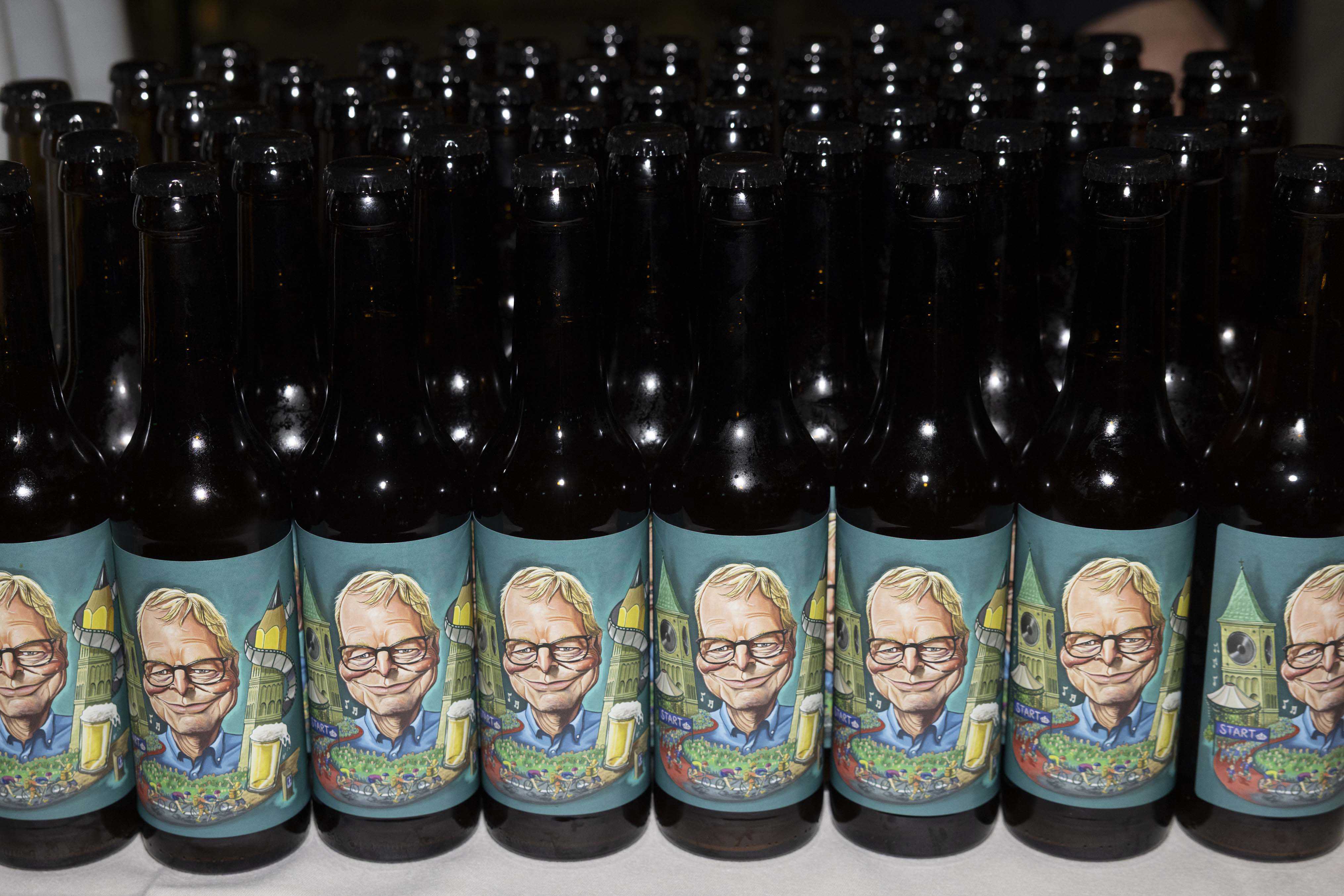 Viborgs tre bryggerier var gået sammen om at brygge - Willbeer - en helt ny øl med Ulrik Wilbeks kontrafej