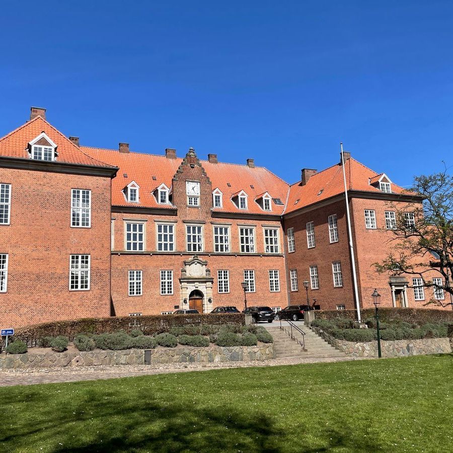 Den gamle landsret, hvor Wibergis flytter ind