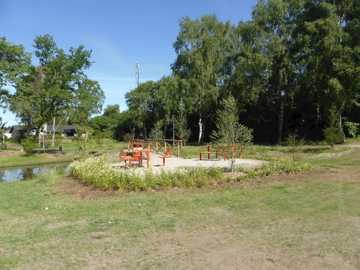 Opholdspladsen ved søen.