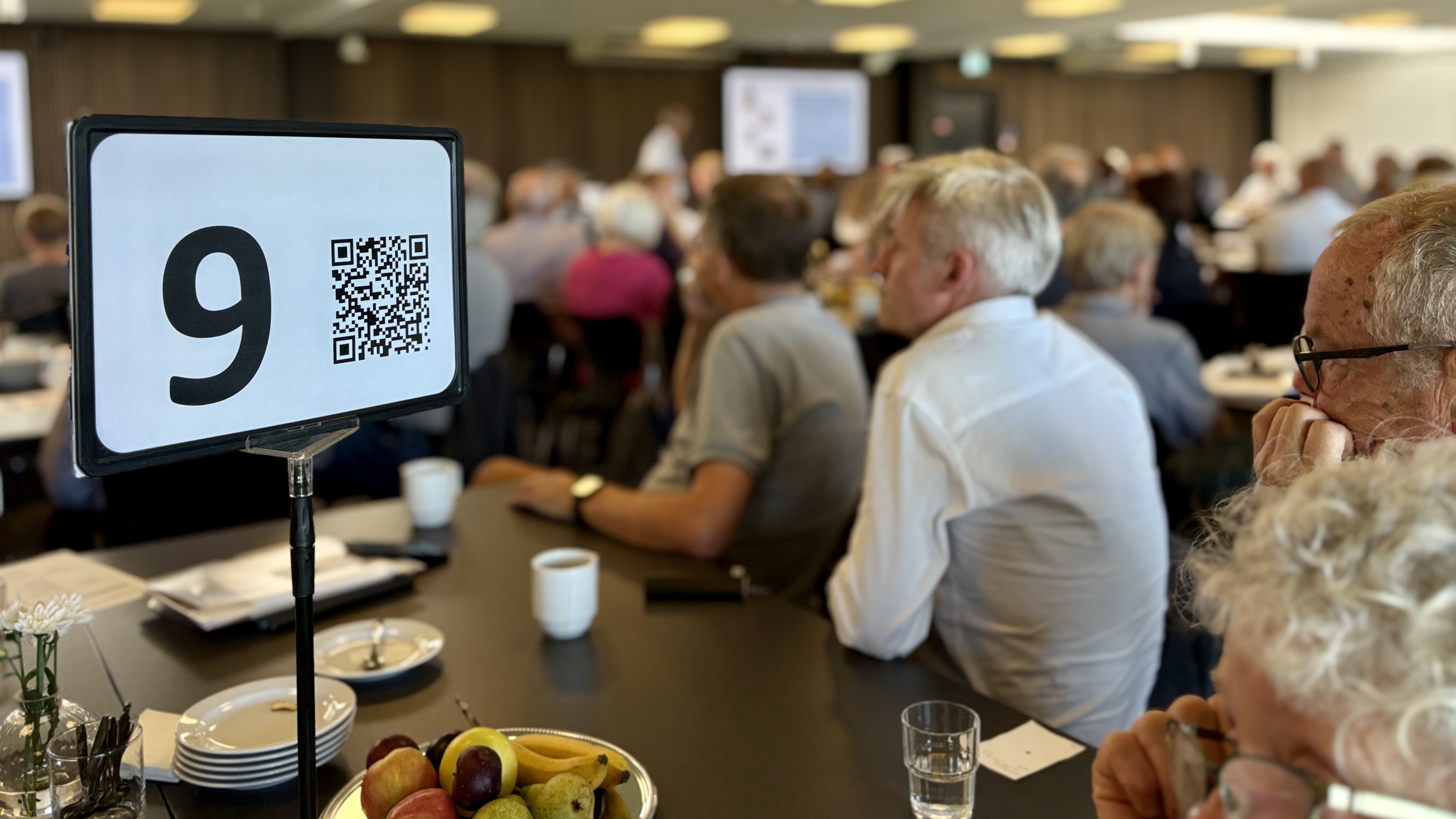Borgermøde om budget den 27. august 2026 med QR-kode