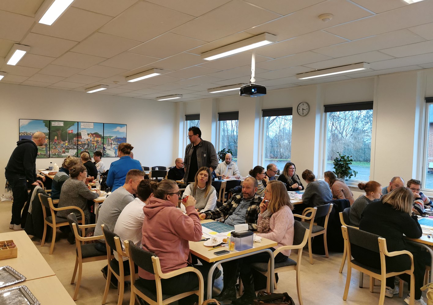 Medarbejdere fra Rødkærsbro Skole og specialafdelingen på Bjerringbro Skole var samlet til workshop. Foto: Viborg Kommune